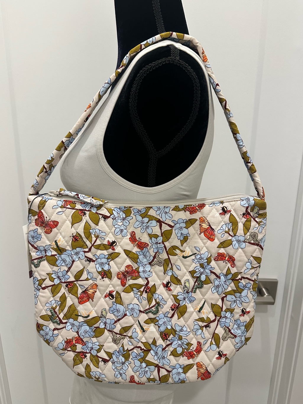Vera Bradley Slouchy Bucket Shoulder Bag Nwt
